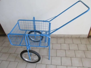 Dvoukolový vozík Jahoda, modrá barva (550 x 780 x 340 mm)
