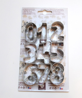 Vykrajovací sada číslic 0-8 38mm