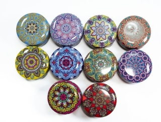 Dóza plechová d6x4cm (1ks)