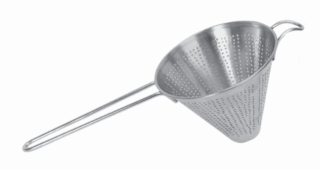Cedník špičák d20cm, plný, NR