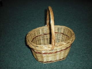 Košík ov.27x18x16cm malý proutěný
